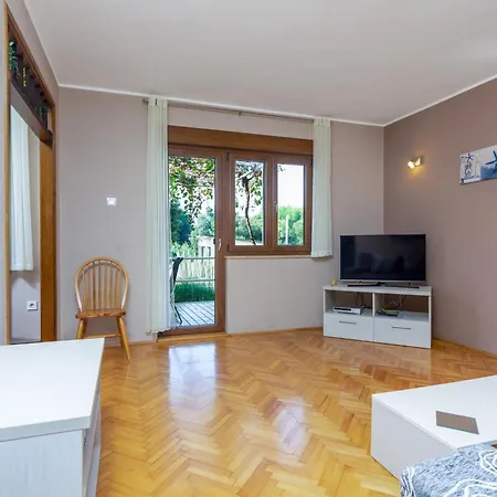 For Families With Children Banjole, - 2258 Daire