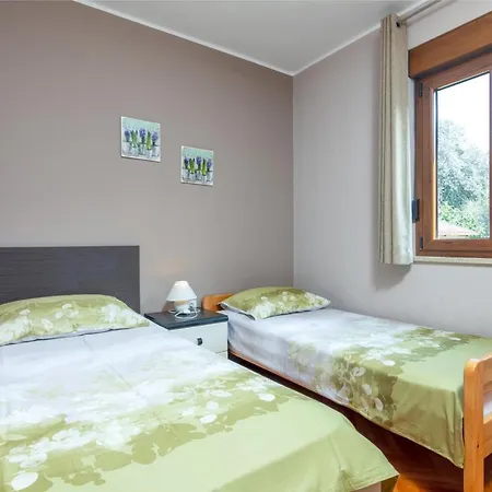 For Families With Children Banjole, - 2258 Apartman *