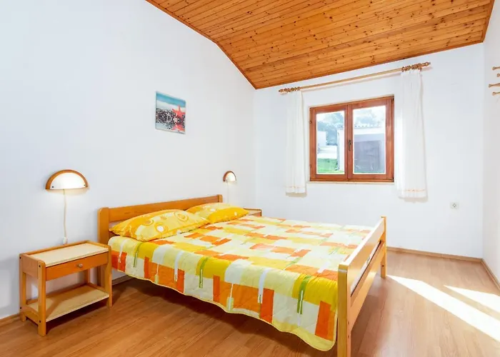 Lejlighed For Families With Children Banjole, - 2258