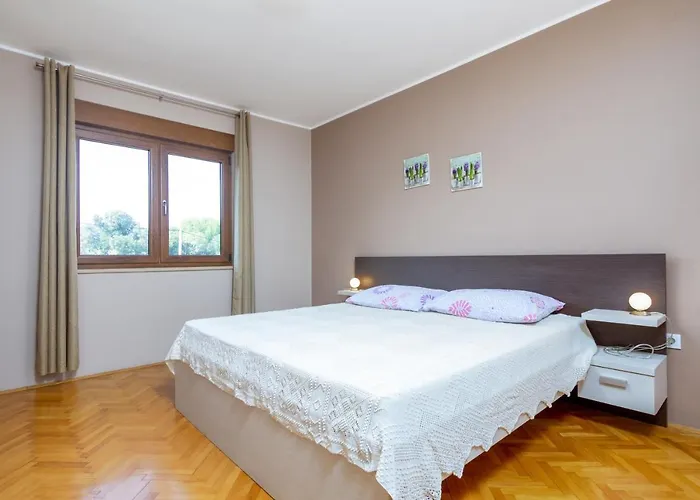 Lejlighed For Families With Children Banjole, - 2258